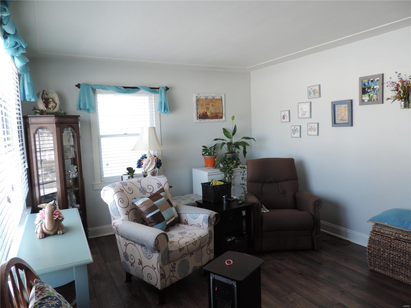 200 Jefferson Road Edwardsville, IL 62025 - Photo 3 of 24 Gallery Image 3
