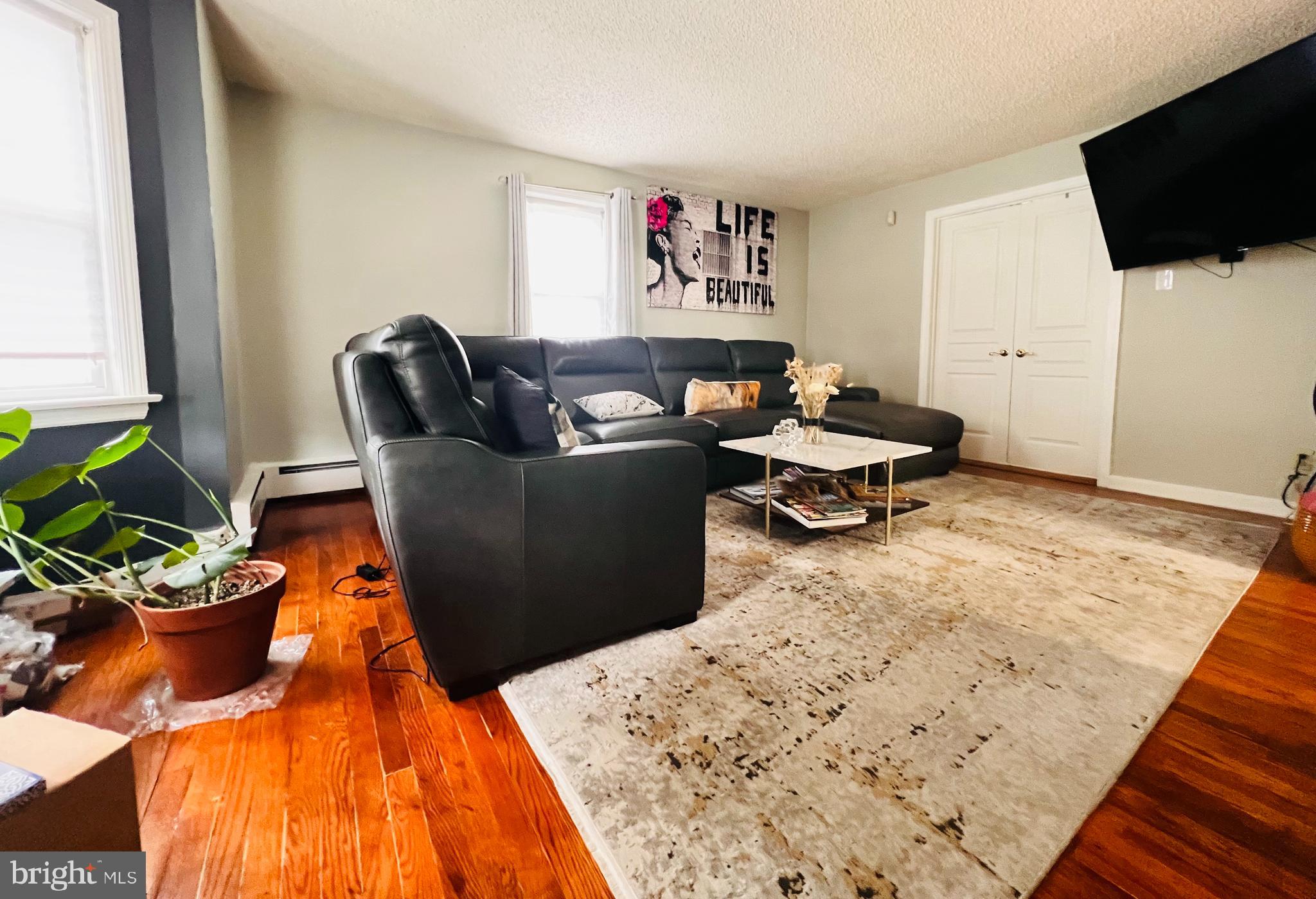 71 Princeton Road Clementon, NJ 08021 - Photo 9 of 35 Living Room