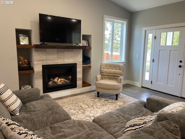 88051 Lake Point Drive Florence, OR 97439 - Photo 3 of 29