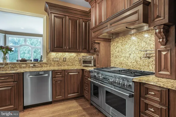 $15,000 | 9864 Walker Glen Court, Great Falls, VA 22066