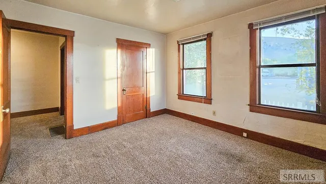 $174,000 | 120 Lost River Avenue, Arco, ID 83213