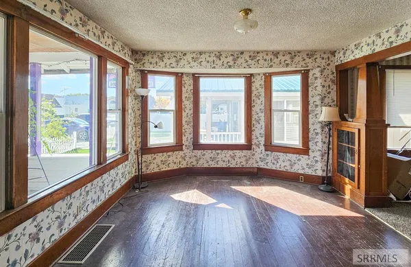 $174,000 | 120 Lost River Avenue, Arco, ID 83213