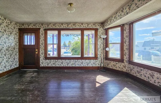 $174,000 | 120 Lost River Avenue, Arco, ID 83213