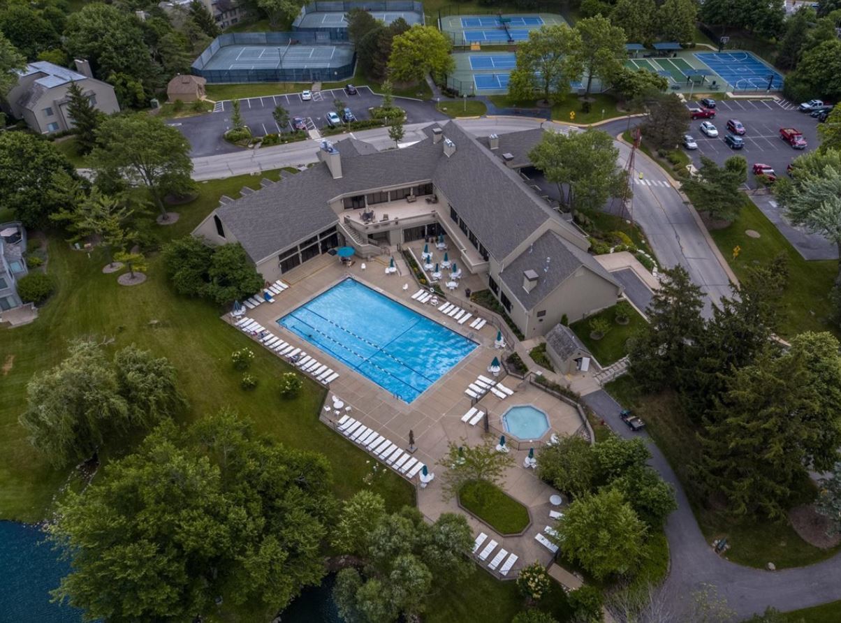 260 Timber Ridge Lane, Unit A Lake Barrington, IL 60010 - Photo 34 of 34 an aerial view of a house with a garden