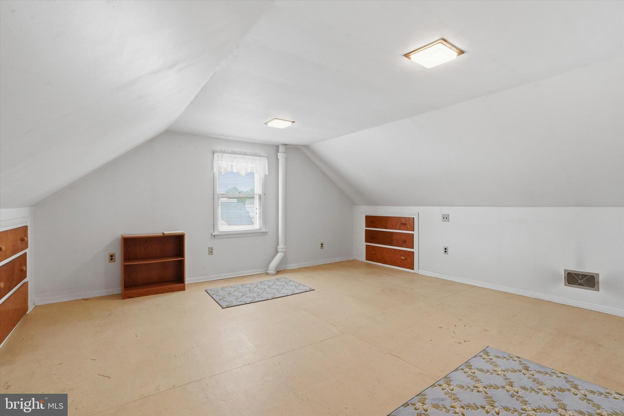 100 Wagner Street Hamilton, NJ 08610 - Photo 8 of 15 an empty room with windows