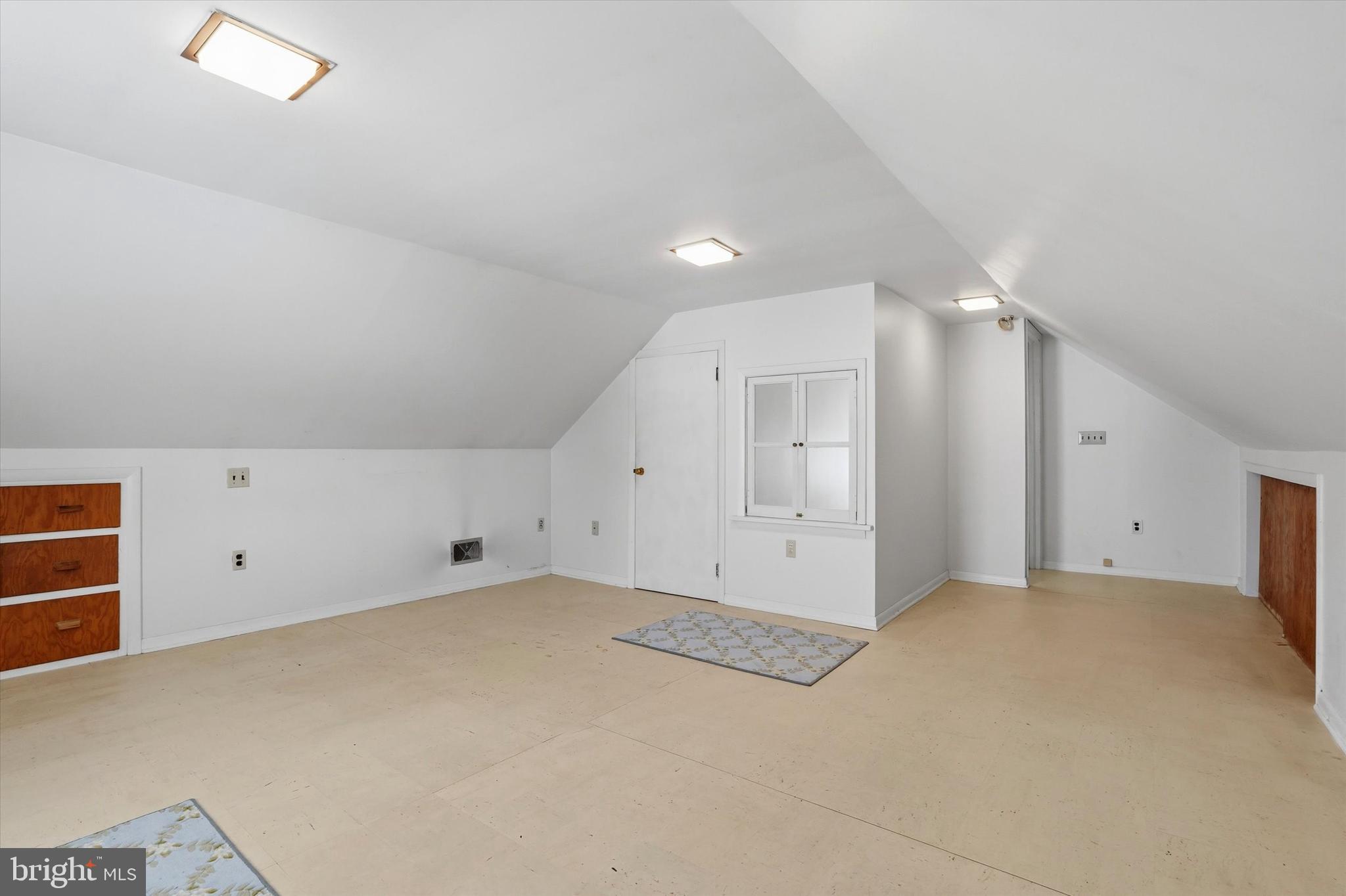 100 Wagner Street Hamilton, NJ 08610 - Photo 9 of 15