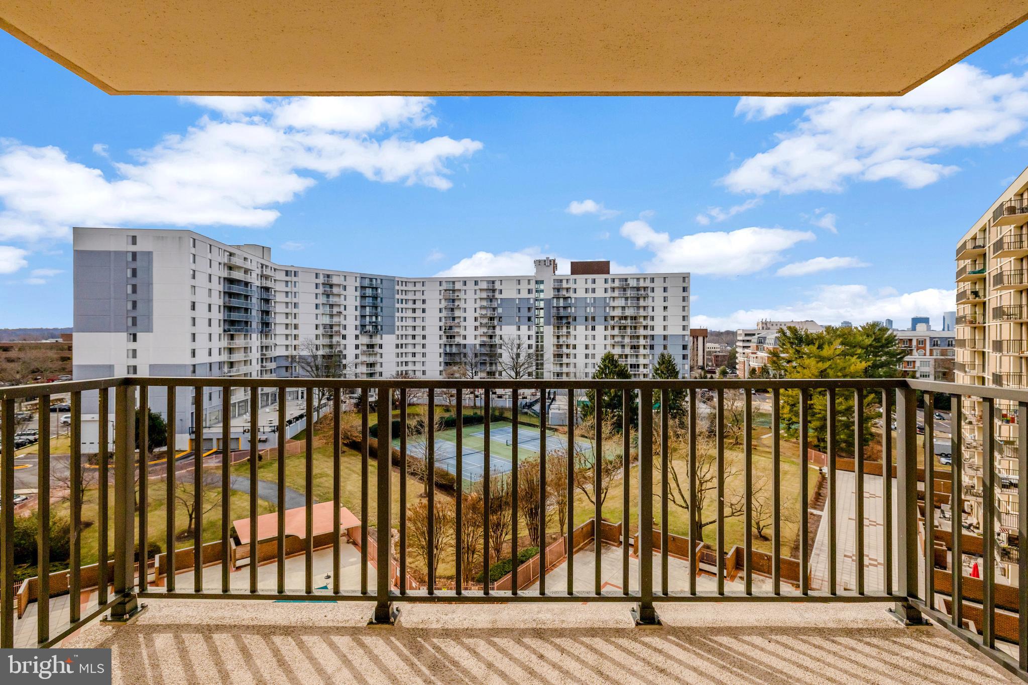 6800 Fleetwood Road, Unit 810 McLean, VA 22101 - Photo 11 of 30 a view of balcony with city view