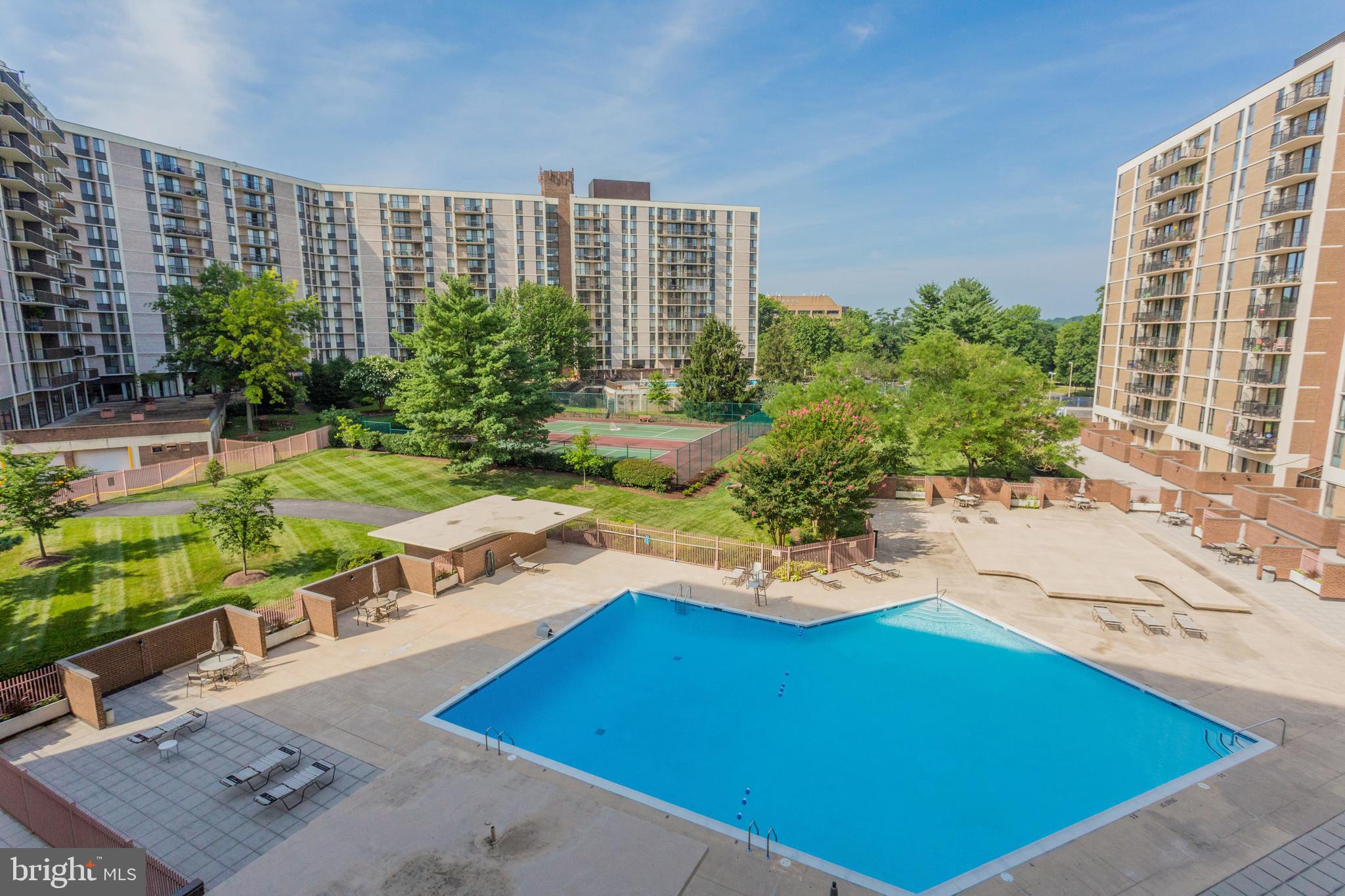 6800 Fleetwood Road, Unit 810 McLean, VA 22101 - Photo 27 of 30 a view of a city with tall buildings