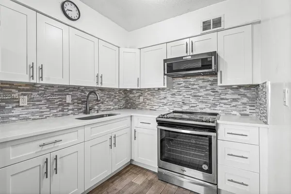 $2,300 | 260 Northwest 19th Street, Unit 26, Boca Raton, FL 33432
