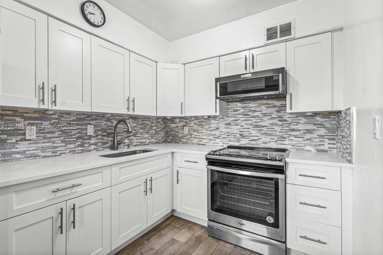 260 Northwest 19th Street, Unit 26 Boca Raton, FL 33432 - Photo 1 of 11