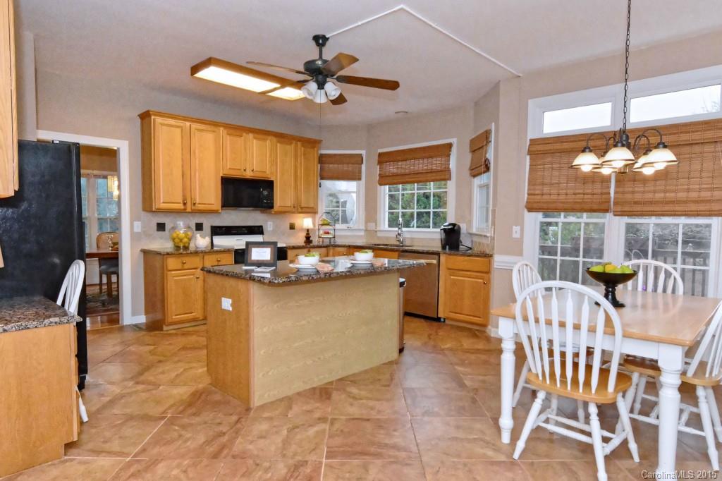 1002 Foxfield Road, Unit 22 Waxhaw, NC 28173 - Photo 7 of 24 Gallery Image 7