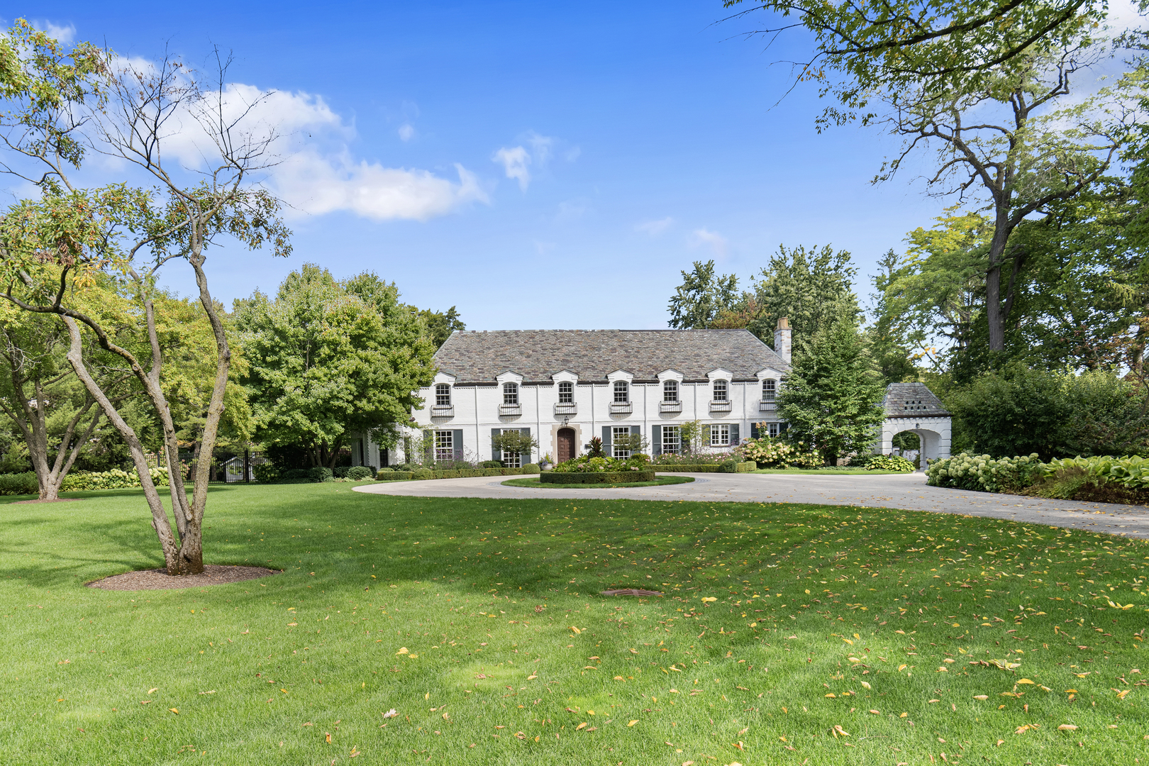 901 Hill Road Winnetka, IL 60093 - Photo 2 of 44