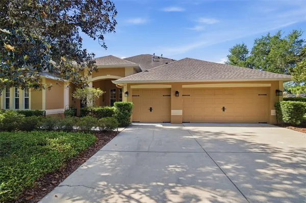 $869,000 | 805 Hickory Fork Drive, Seffner, FL 33584
