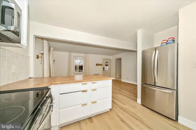 $530,000 | 605 Rosemere Avenue, Silver Spring, MD 20904