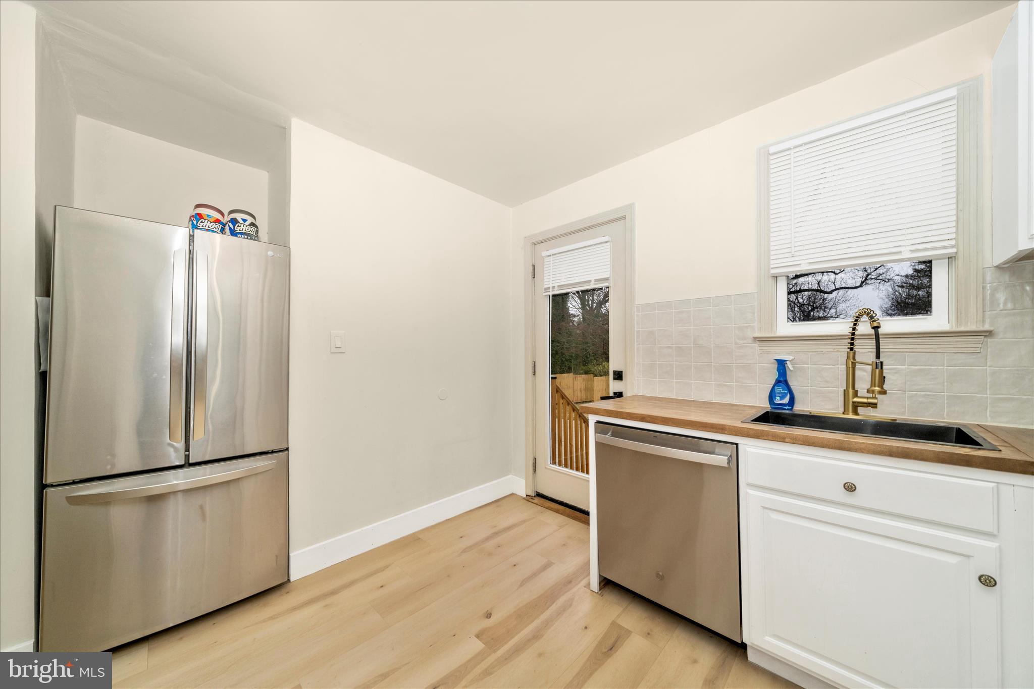 605 Rosemere Avenue Silver Spring, MD 20904 - Photo 14 of 56 Kitchen