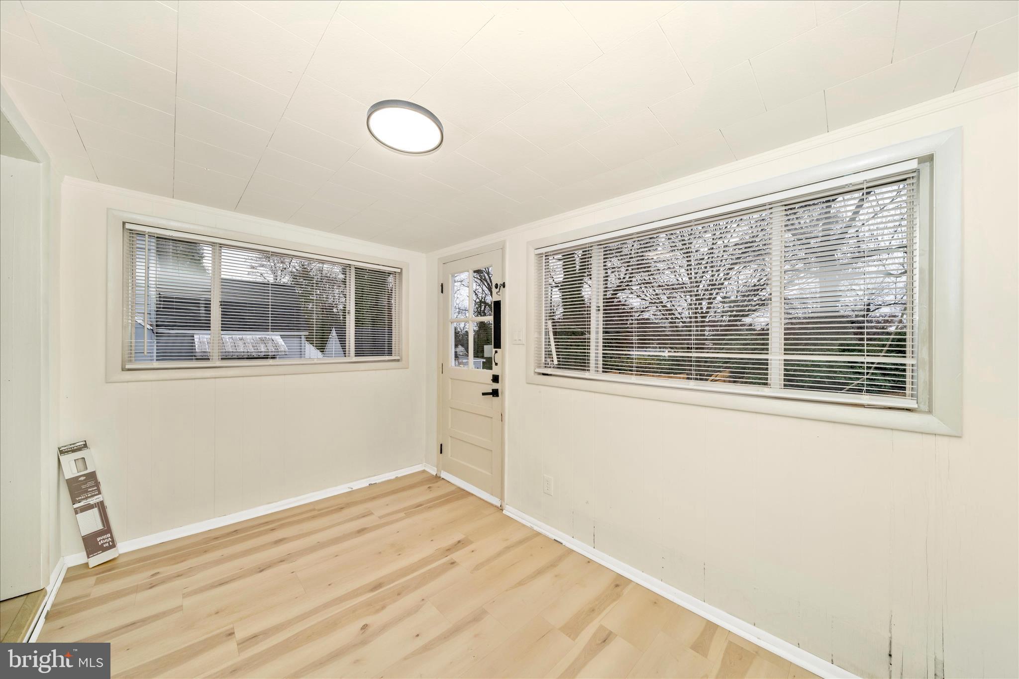 605 Rosemere Avenue Silver Spring, MD 20904 - Photo 27 of 56 Sun Room