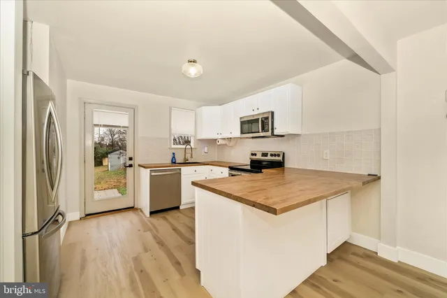 $530,000 | 605 Rosemere Avenue, Silver Spring, MD 20904