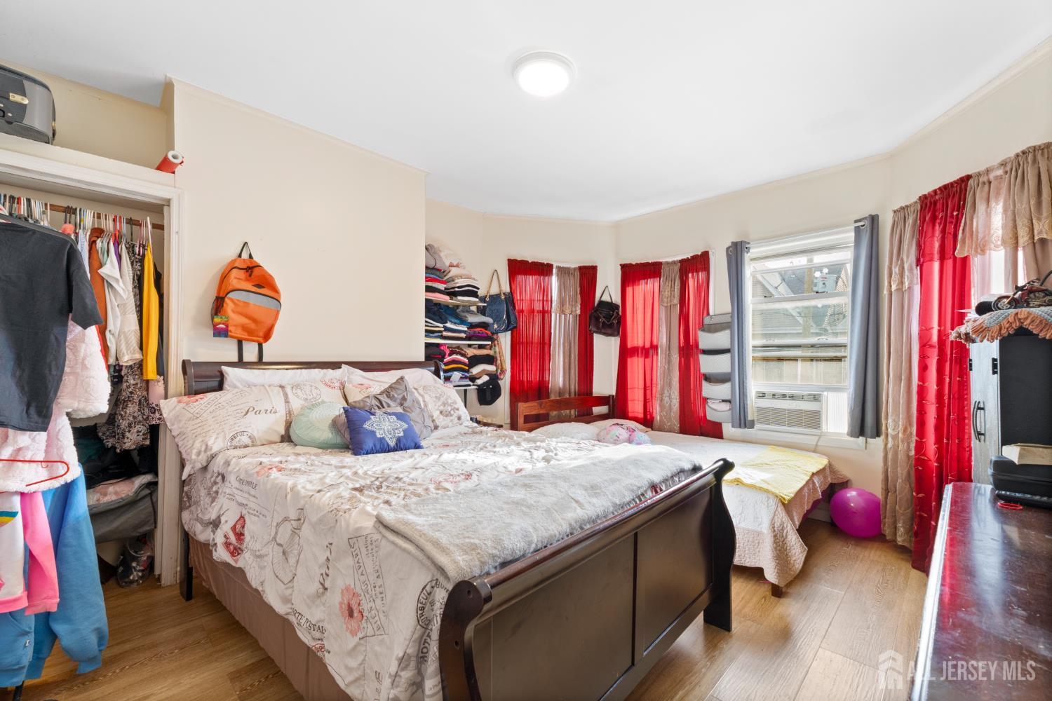 183 Walnut Street Paterson, NJ 07522 - Photo 15 of 39