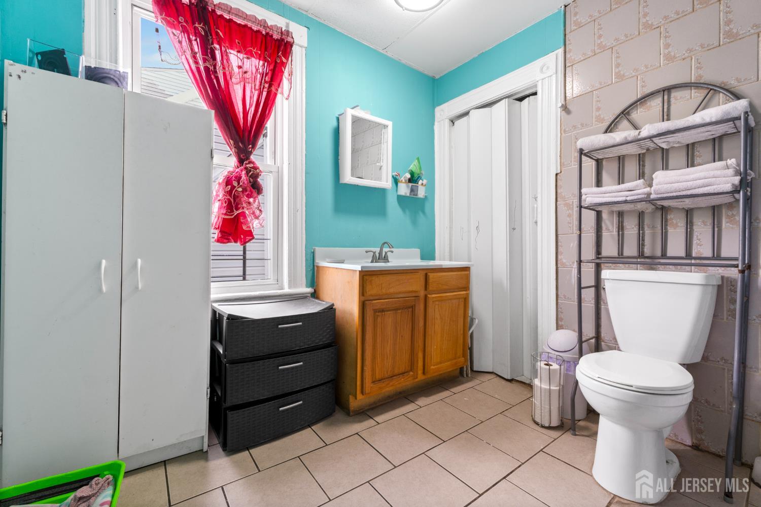 183 Walnut Street Paterson, NJ 07522 - Photo 21 of 39