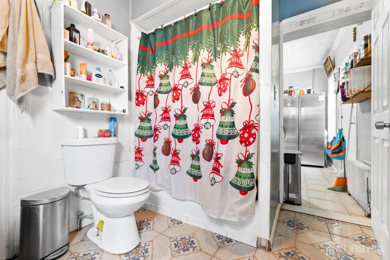 183 Walnut Street Paterson, NJ 07522 - Photo 28 of 39