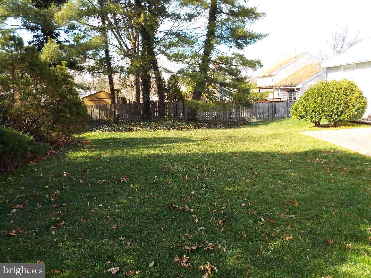 115 Red Stone Ridge Riverside, NJ 08075 - Photo 23 of 25