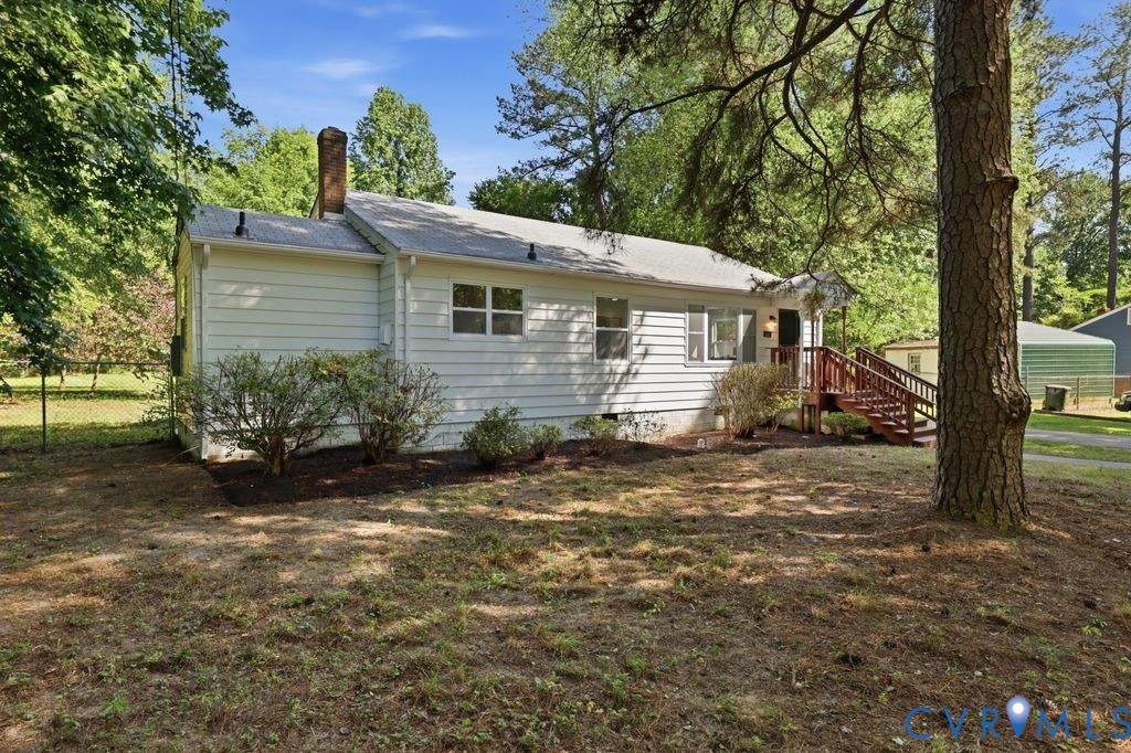 1611 Bolton Road Richmond, VA 23225 - Photo 3 of 41