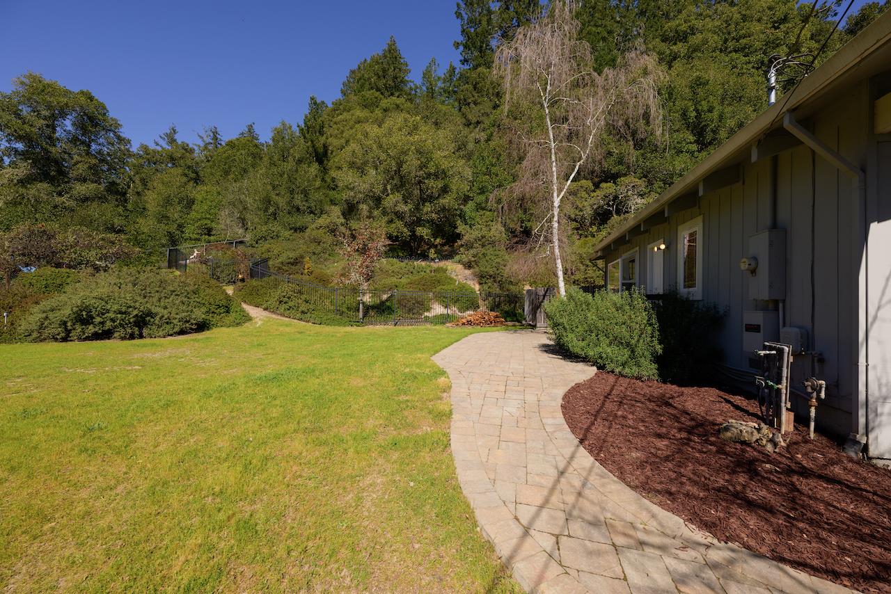 225 Nelson Road Scotts Valley, CA 95066 - Photo 18 of 116