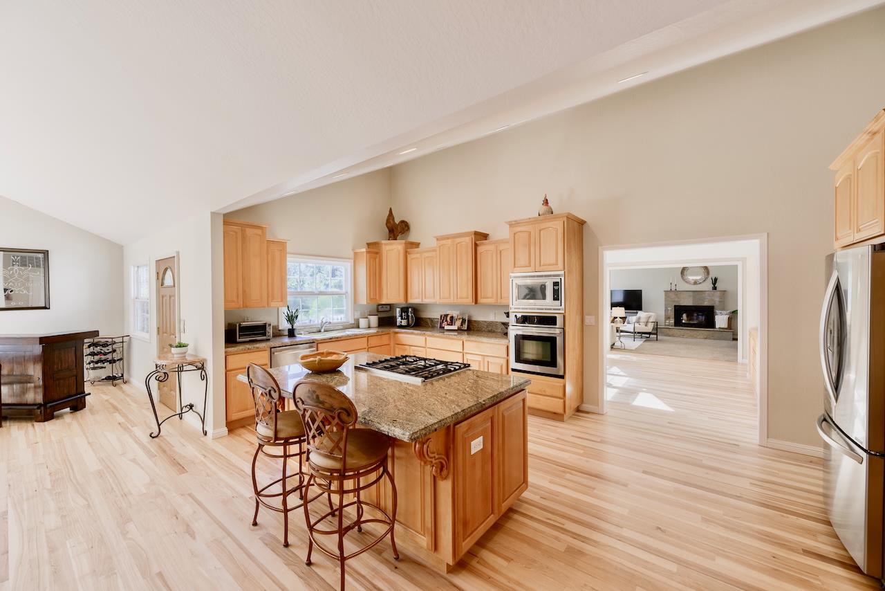 225 Nelson Road Scotts Valley, CA 95066 - Photo 5 of 116