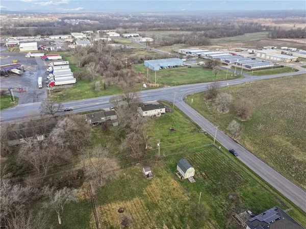 $235,000 | 113 North Broadway Street, Oak Grove, MO 64075