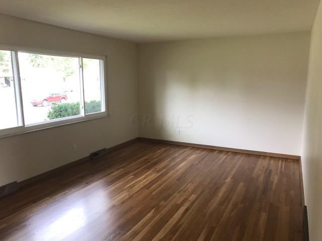 1058 Bernhard Road Columbus, OH 43227 - Photo 4 of 25 Gallery Image 4