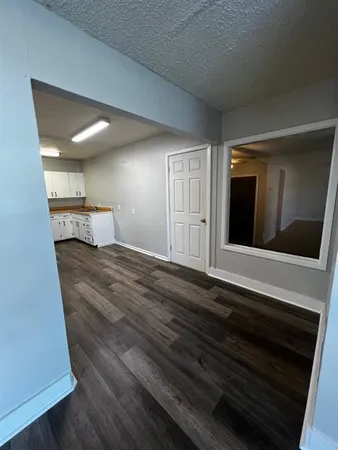 $1,750 | 2105 North 8th Street, Abilene, TX 79603