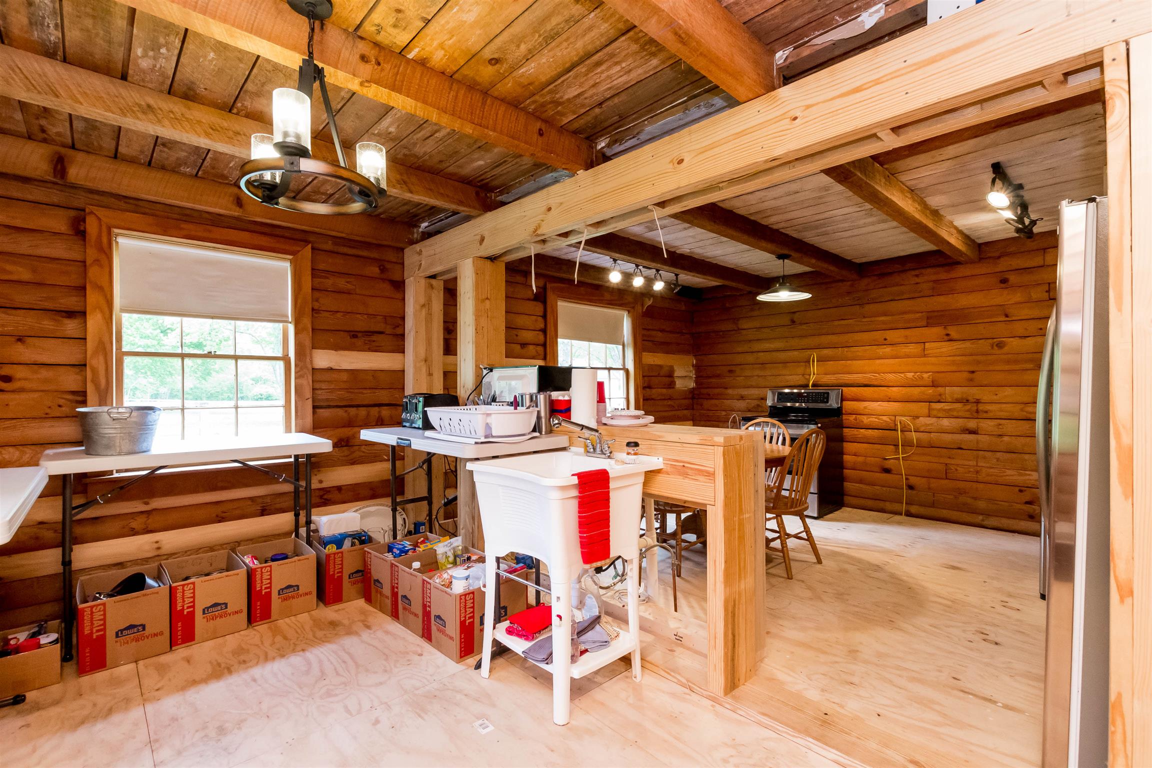 9723 Concord Road Brentwood, TN 37027 - Photo 24 of 30 a view of a tables and chairs in patio
