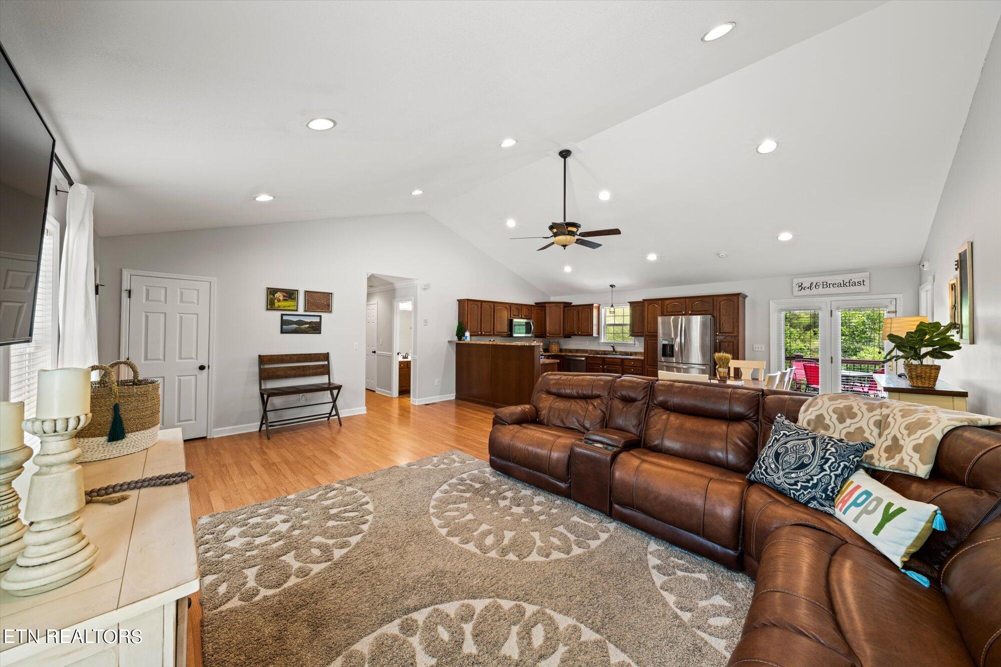 347 Flat Hollow Road Speedwell, TN 37870 - Photo 3 of 33 3
