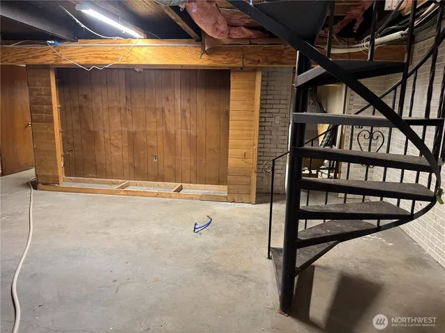 $95,000 | 125 3rd Street Northeast, Electric City, WA 99123