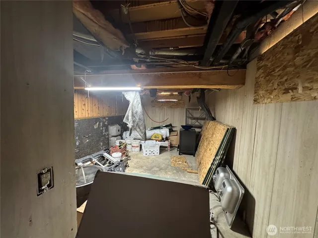 $95,000 | 125 3rd Street Northeast, Electric City, WA 99123