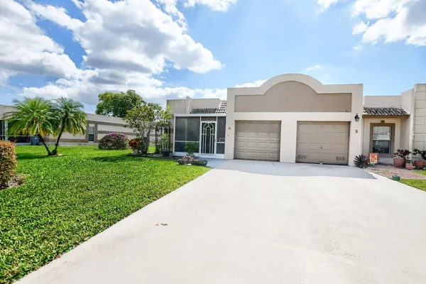 $287,500 | 9244 Flynn Circle, Unit 4, Boca Raton, FL 33496