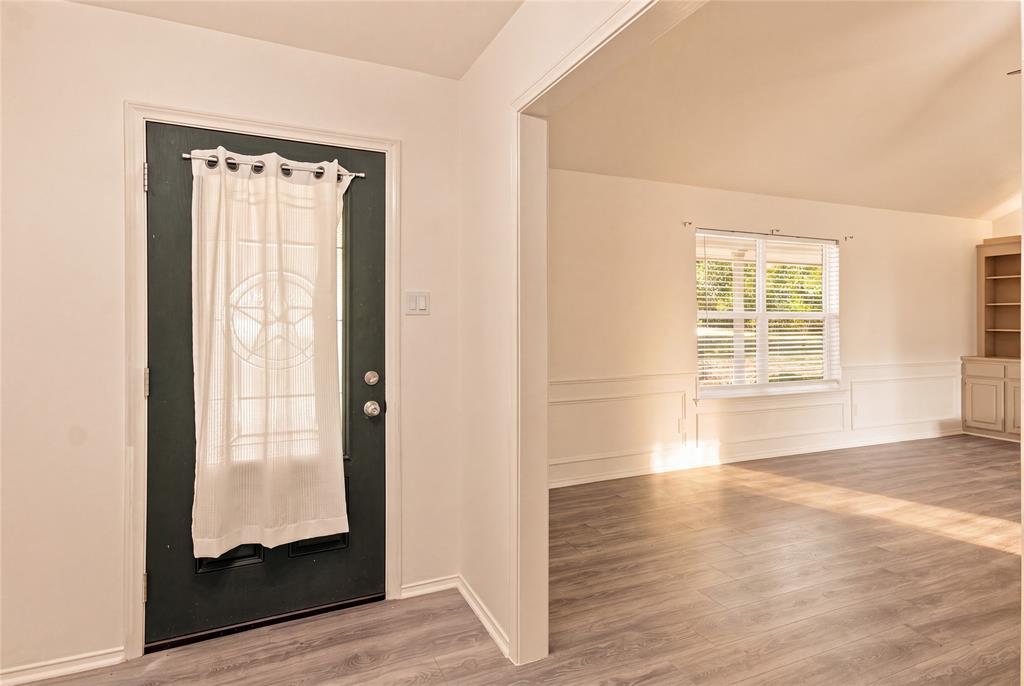 3280 Blackchamp Road Midlothian, TX 76065 - Photo 4 of 30 Gallery Image 4