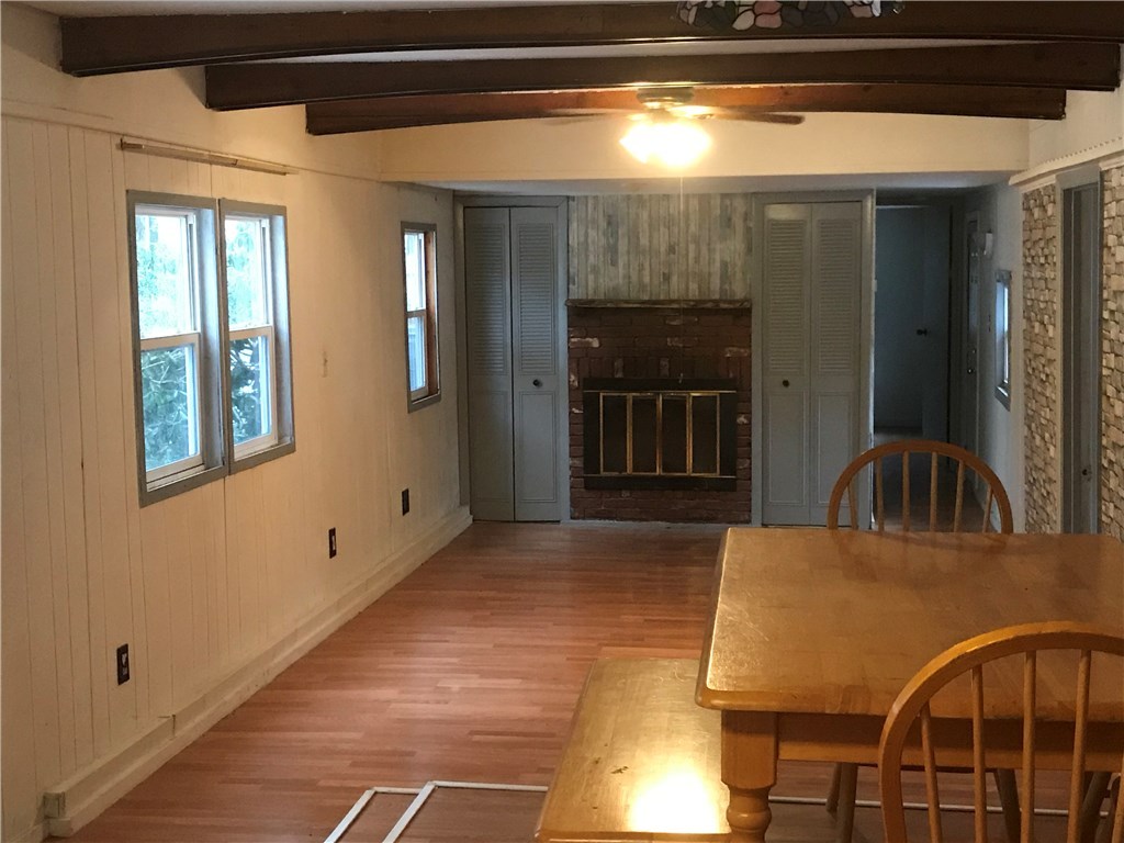 7 Wells Road Burrillville, RI 02839 - Photo 5 of 15