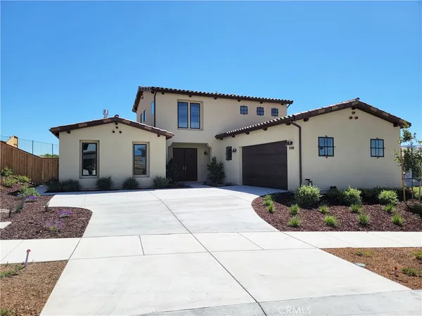 $1,240,000 | 706 Manor Lane, Paso Robles, CA 93446