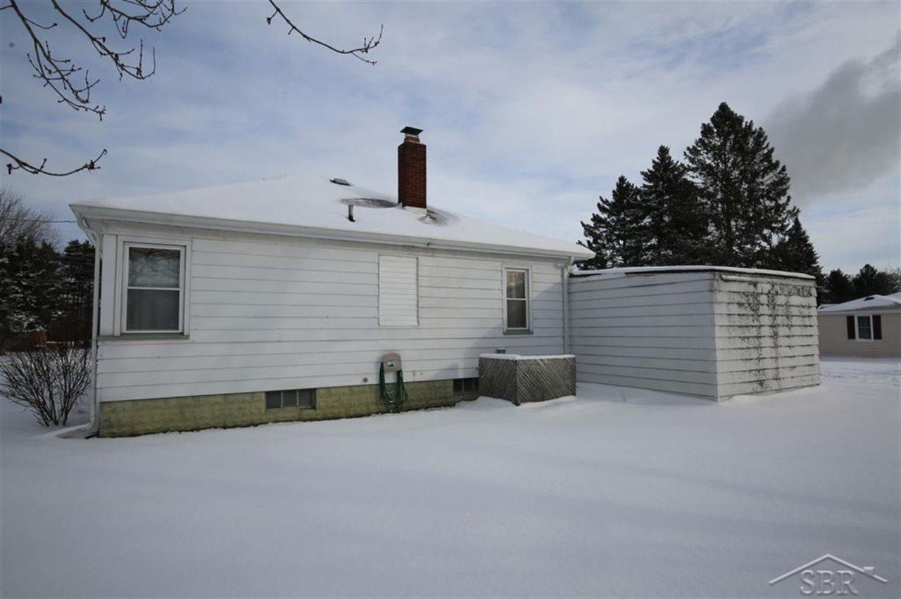 3144 East Stewart Road Midland, MI 48640 - Photo 19 of 23 50033193-18.JPG