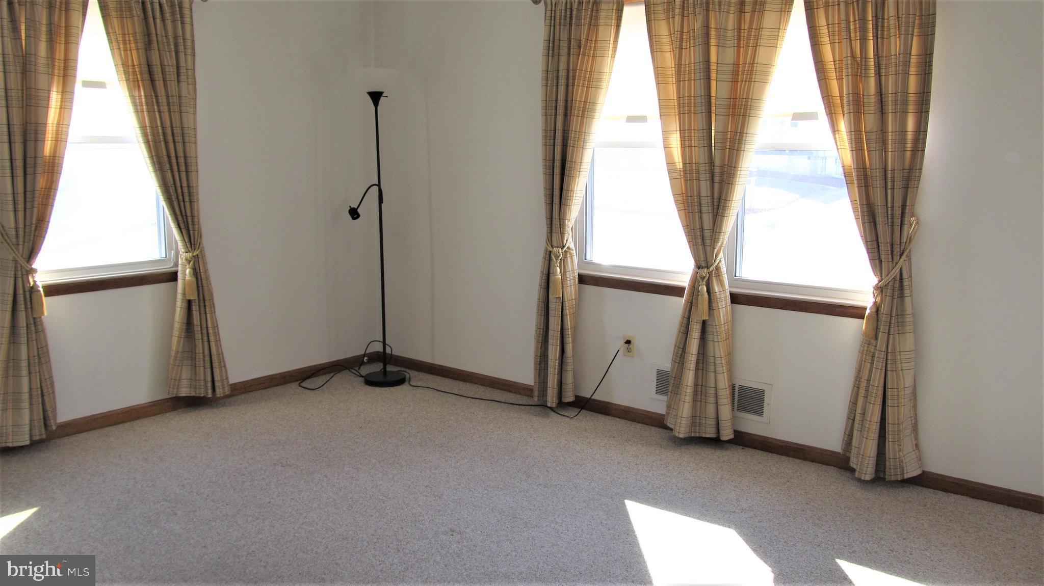 404 Charles Road Linthicum, MD 21090 - Photo 10 of 23 Downstairs living room