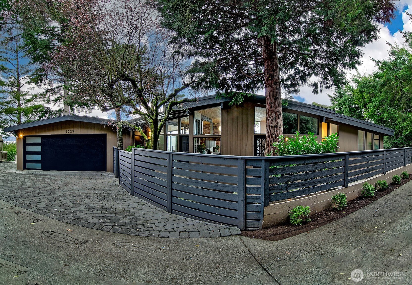 3229 Southwest 166th Street Burien, WA 98166 - Photo 3 of 33