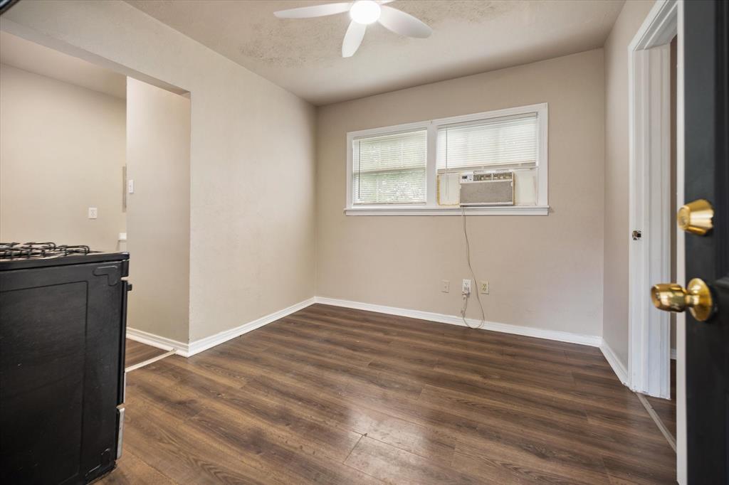 3837 Earl Street Fort Worth, TX 76111 - Photo 16 of 32 Recently renovated duplex! Great opportunity!