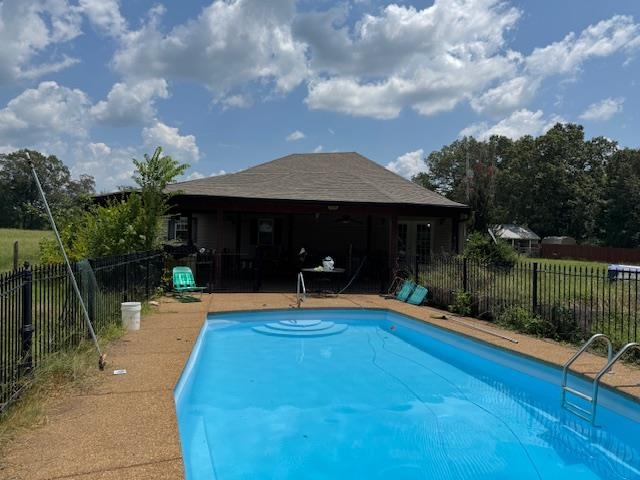 110 Falcon Cove Middleton, TN 38052 - Photo 7 of 20 a front view of a house with swing