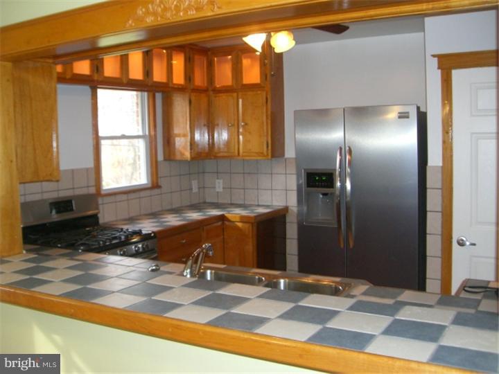 106 Boncouer Road Cheltenham, PA 19012 - Photo 3 of 9 Gallery Image 3