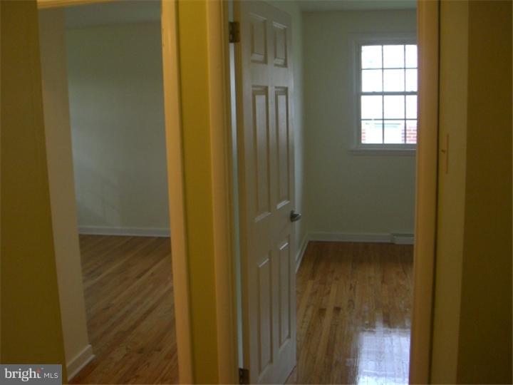 106 Boncouer Road Cheltenham, PA 19012 - Photo 7 of 9 Gallery Image 7