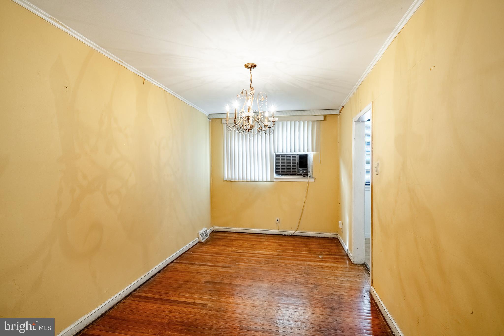 8650 Provident Street Philadelphia, PA 19150 - Photo 6 of 25 Dining Room