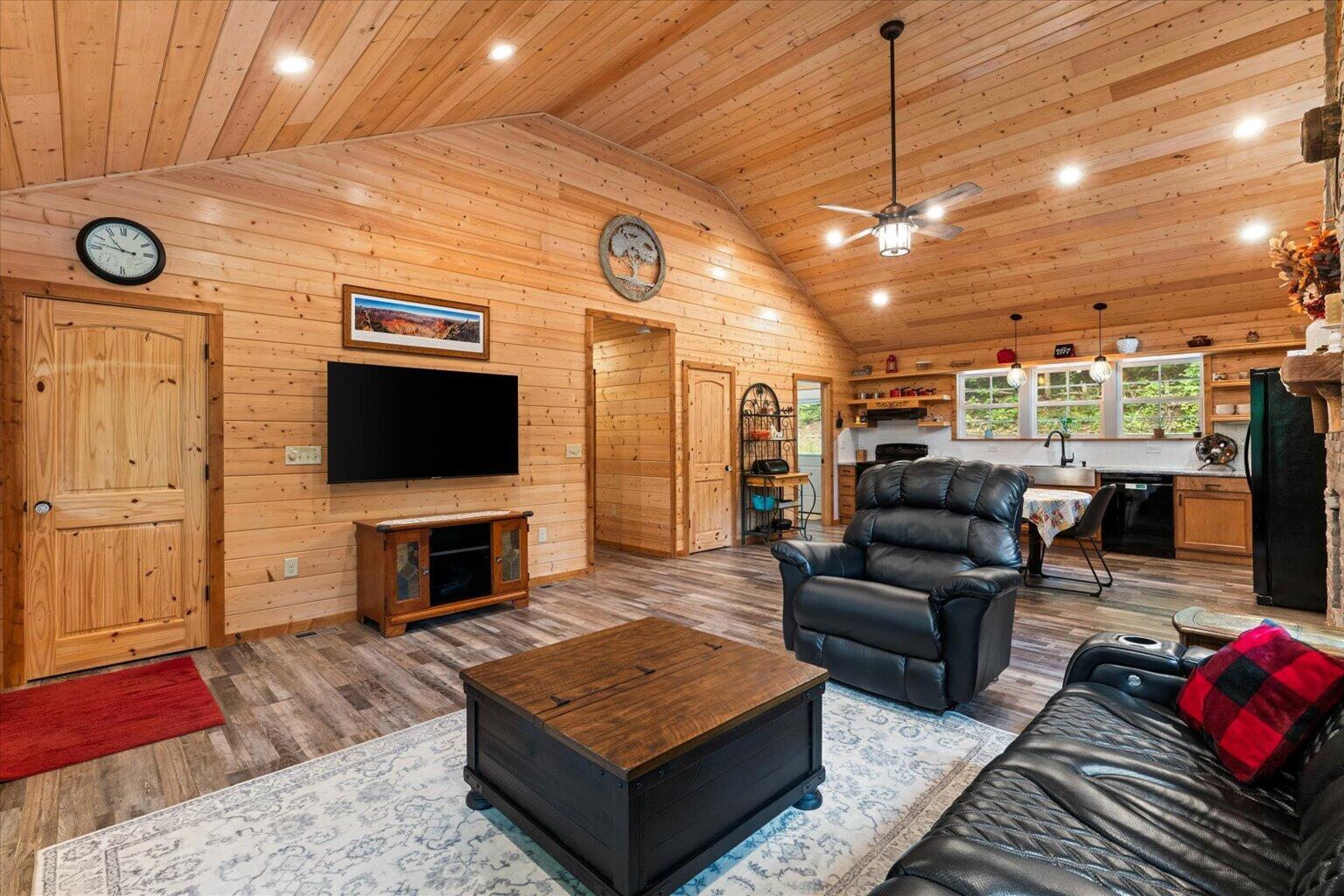 307 Smith Mountain Road Dunlap, TN 37327 - Photo 4 of 52 18-DSC02247