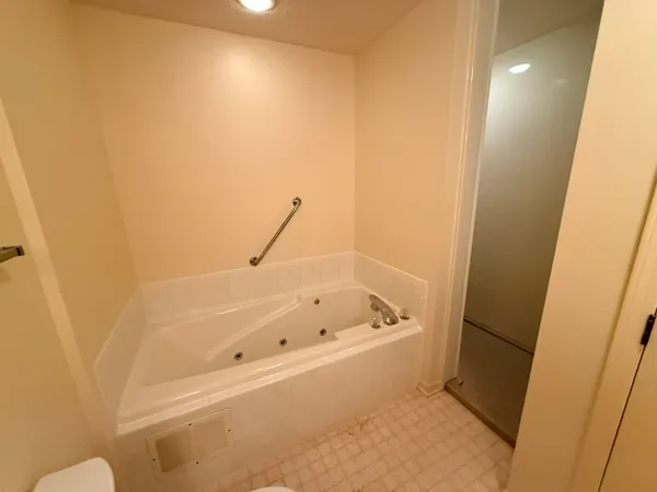 $135,000 | 1104 Kimberly Road, Unit 602, Bettendorf, IA 52722