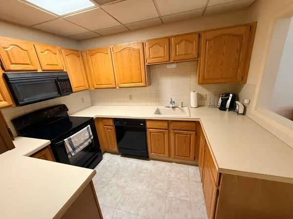 $135,000 | 1104 Kimberly Road, Unit 602, Bettendorf, IA 52722